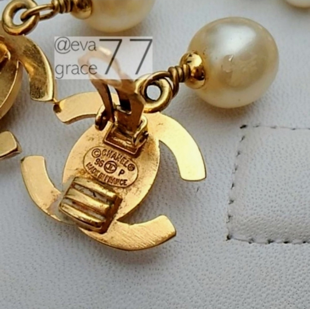 Chanel Clip-on Pearl Earrings (authentic vintage)! - Picture 2 of 6
